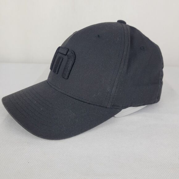 Travis Mathew Golf Hat Cap Men S/M FlexFit Black Monochrome Logo Stretch Yupoong - Picture 2 of 9
